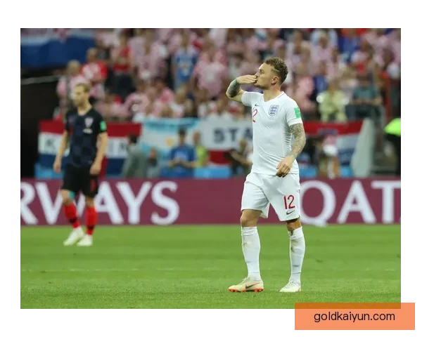 英格兰特里皮尔的丰富经验为球队战术提供了重要支持